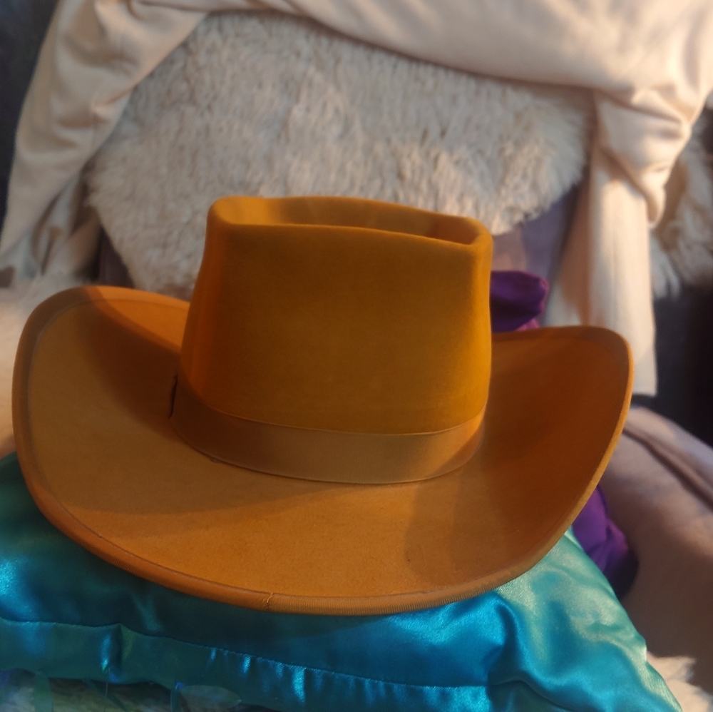 Resistol Tan Cowboy Hat